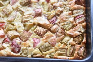 Clafoutis med rabarber - nem rabarberclafoutis