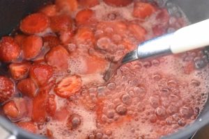 DSC_2679 • nogetiovnen.dk Jordbærkompot til skyr og dessert nem opskrift