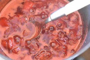 DSC_2680 • nogetiovnen.dk Jordbærkompot til skyr og dessert nem opskrift