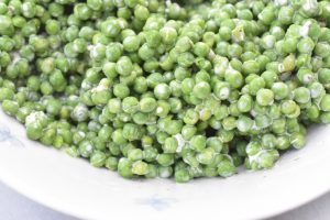 Ærtesalat med flødeost - nem hurtig salat