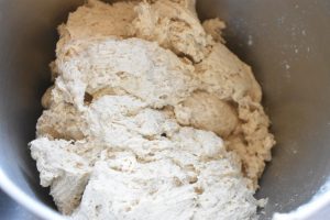 Boller uden gær - grove scones med tykmælk