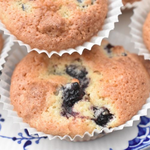 Makronmuffins med brombær - makronkager