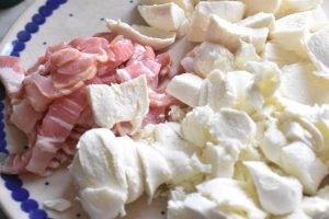 Deep pan pizza i bradepande - nem opskrift