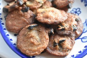 Lakridssmåkager med lakridspulver - opskrift