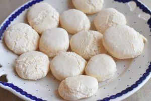 Æggeblomme marengs - gule klap småkager 