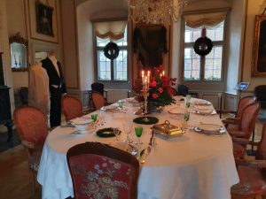 2020-11-29 13.37.10 • nogetiovnen.dk Jul på slottet - julemarked på Gammel Estrup
