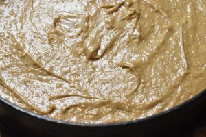 Sirupskage med smørcreme og appelsin