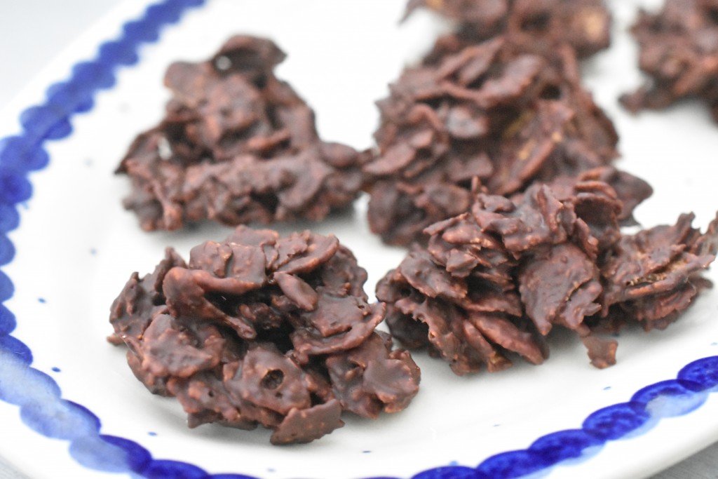 DSC_0777 • nogetiovnen.dk Cornflakestoppe med mørk chokolade - nem konfekt