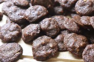 DSC_0834 • nogetiovnen.dk Chokolade cookies med marcipan & Amaretto