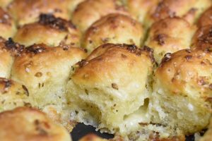 Hvidløgsbrød med ost - luksus pull apart