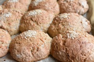 Boller med hvidøl - sprøde brød med nisseøl 