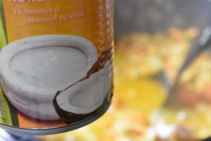 Kyllingelasagne med kokosmælk og karry