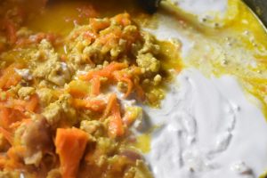 Kyllingelasagne med kokosmælk og karry