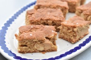 Peanutbutter brownie - kage med peanuts