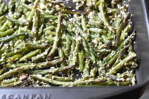 DSC_1915 • nogetiovnen.dk Bønnefritter med sesam - grønne bønner i ovn