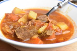 Gullashsuppe ungarsk gullash suppe opskrift