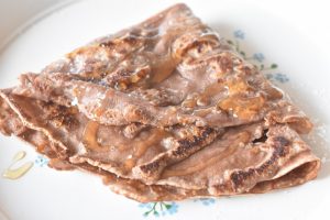 Chokolade pandekager med kakaomælk
