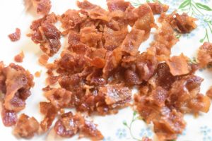 Pastasalat med kylling bacon & karry dressing