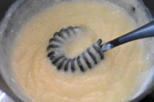 Vandbakkelser med creme - nem opskrift