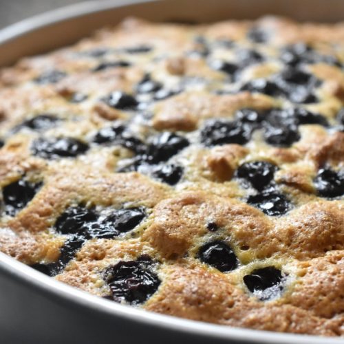 Blåbærkage med makroner - nem makronkage