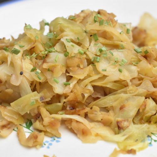 Stegt spidskål med æbler - nem sund opskrift