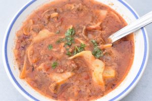 Lasagnesuppe - nem suppe med lasagne smag