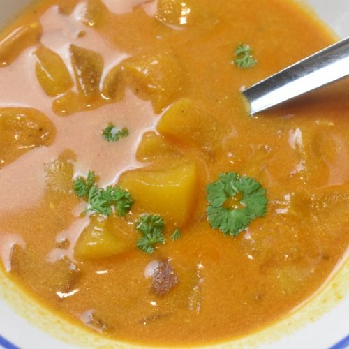 Ferskensuppe opskrift - nem varm karrysuppe