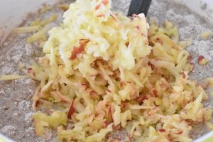 Koldhævede æbleboller - grove. Nem opskrift