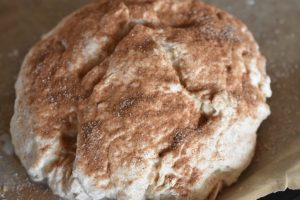 Kanelbrød uden gær - opskrift på sodabrød