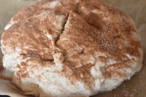 Kanelbrød uden gær - opskrift på sodabrød