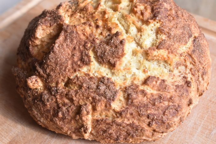 Kanelbrød uden gær - opskrift på sodabrød