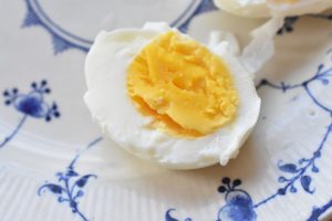 DSC_0587 • nogetiovnen.dk Fyldte æg med rejer - opskrift på deviled eggs