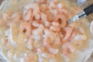 Rejesalat nem opskrift med asparges og dild