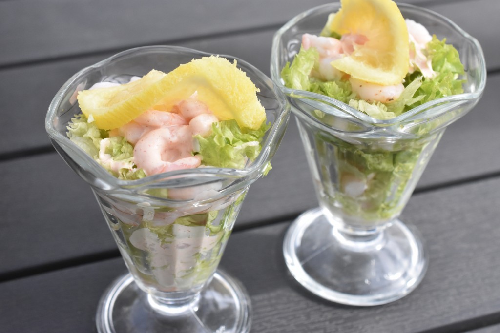 Rejecocktail med dressing - nem klassisk forret