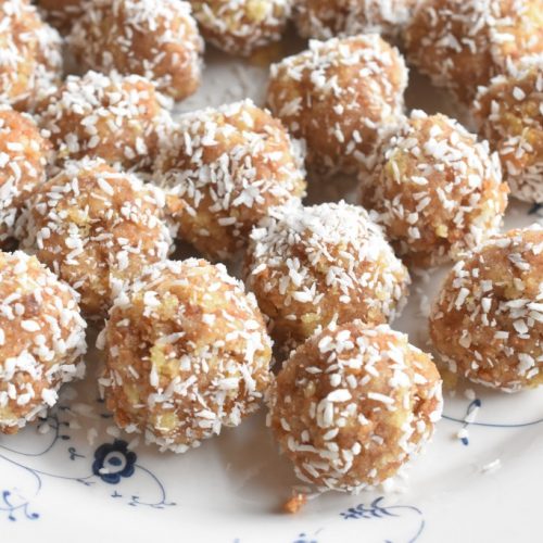 Citronkugler med smørcreme af kagerester