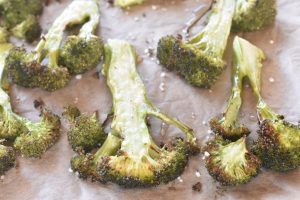 DSC_0935 • nogetiovnen.dk Broccoli i ovn med parmesan - bagt broccoli