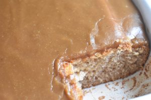 Kanelkage med karamelglasur - nem god kage