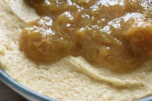 Rabarberkage med kokosmarengs - opskrift