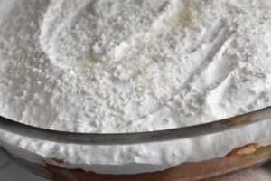 Rabarberkage med kokosmarengs - opskrift