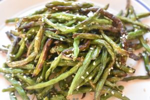 Bønnefritter i airfryer - bønner med sesam