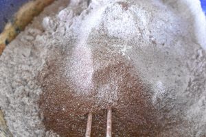 Svampet chokoladekage med chokoladecreme