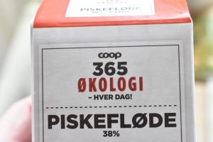 Svampet chokoladekage med chokoladecreme