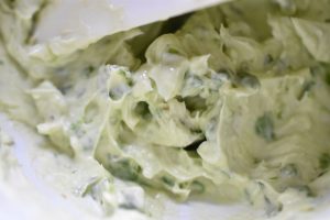 Ramsløgssmør - opskrift på kryddersmør med ramsløg