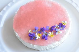 Koldskålskage med rabarber - nem opskrift