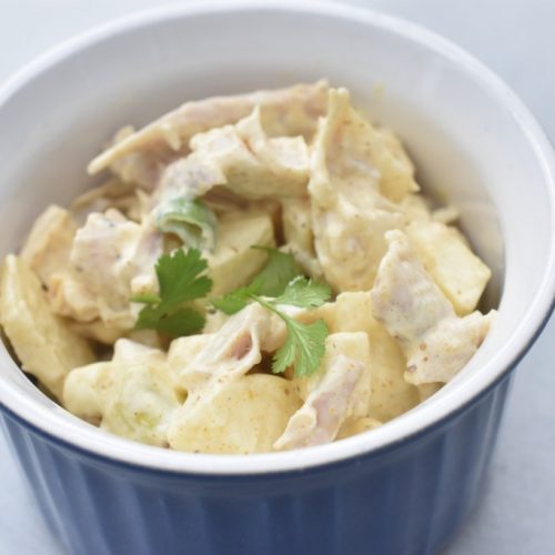 Kyllingesalat - nem opskrift med karry og æble