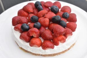 Cheesecake med kiksebund - nem ostekage opskrift