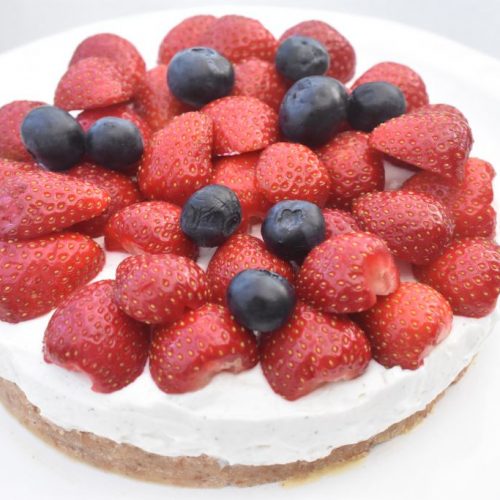 Cheesecake med kiksebund - nem opskrift