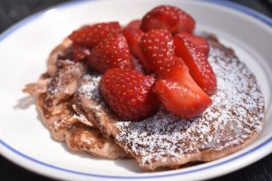 Jordbær pandekager - nem lækker opskrift