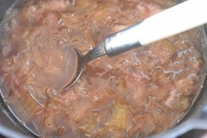 Koldskålskage med rabarber - nem opskrift