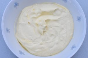 DSC_0405 • nogetiovnen.dk Råcreme nem opskrift til frugtsalat & desserter